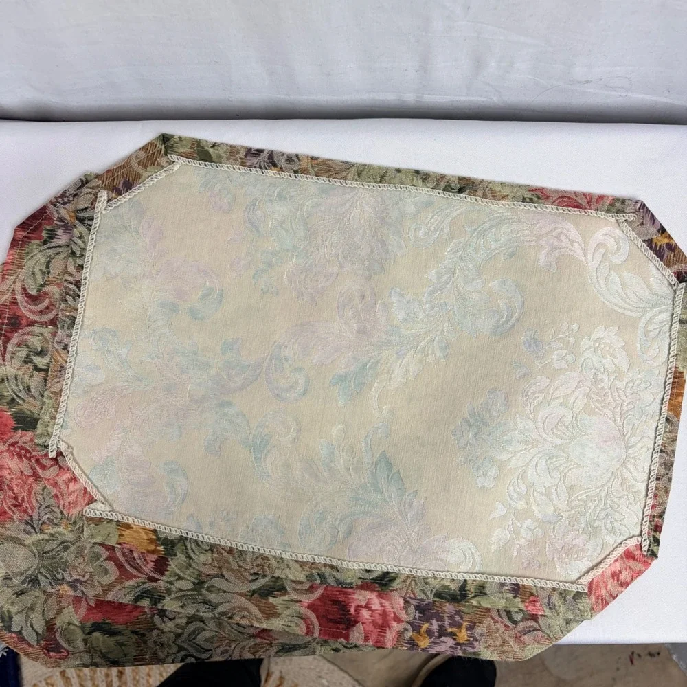 Vintage‎ Floral Tapestry Placemats Set of 6 Reversible Damask Rose Green Cream